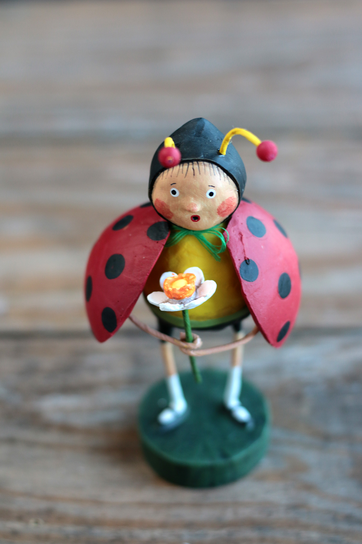 A Brand New Little Ladybug Lori Mitchell Spring Easter Figurine New 2019 Design