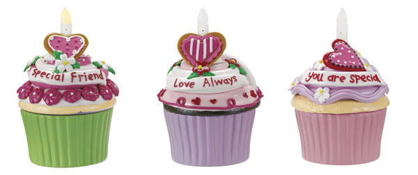 Wish Blow-out Cupcake Trinket Box