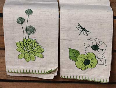 Cactus Flower Guest Towels (Set of 2)