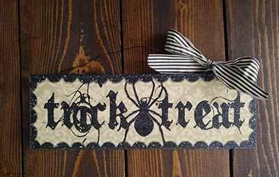 Trick or Treat Halloween Sign with Spider