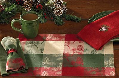 Holiday Pinecone Tablerunner, 54 inch
