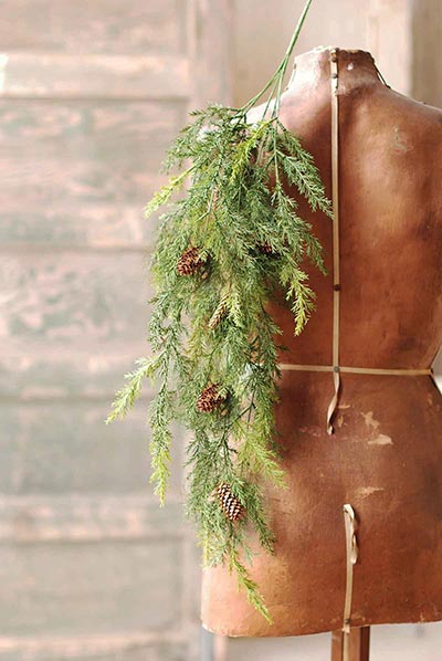 Prickly Pine Hanging Bush - Christmas Green