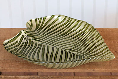 Striped Leaf Glass Plate