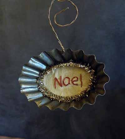 Tart Tin Stitchery Ornament - Noel