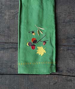 TAG Acorn Embroidered Guest Towel - Leaf Green