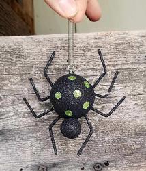 Spotted Spider Ornament on Spring - Green