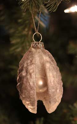Oyster Glass Ornament