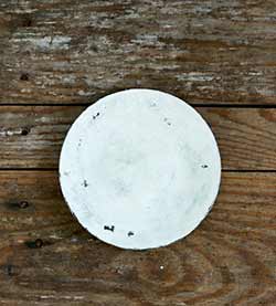 Distressed 6 inch Candle Plate - White