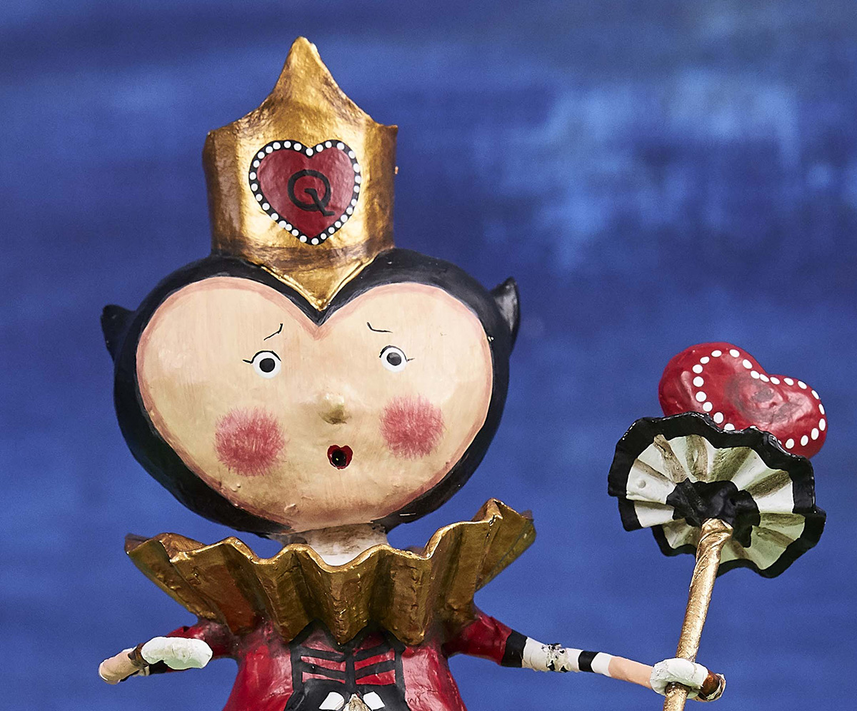 Lori Mitchell Queen of Hearts Figurine from Alice in Wonderland 8 