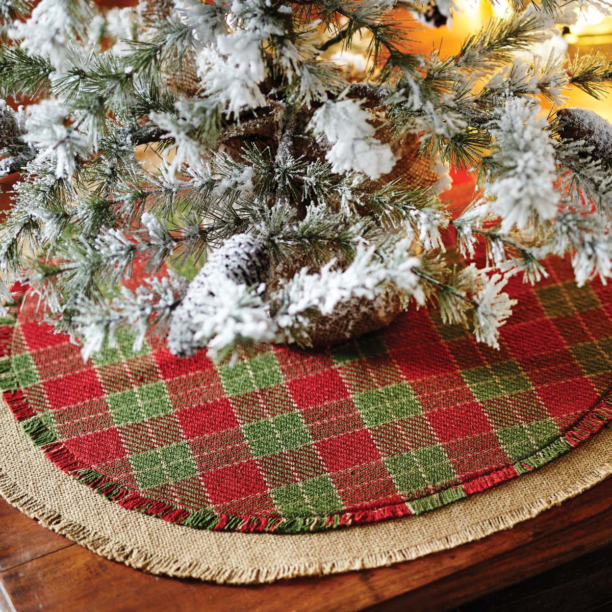 Robert Mini 21 inch Tree Skirt - The Weed Patch
