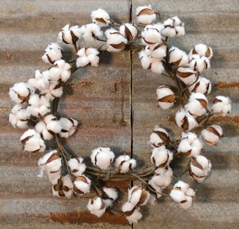 Cotton Wreath 22" 