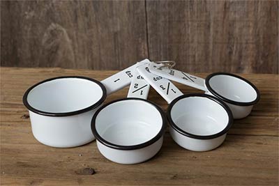 https://www.theweedpatchstore.com/images/P/8T1258-white-enamel-measuring-cups-M.jpg