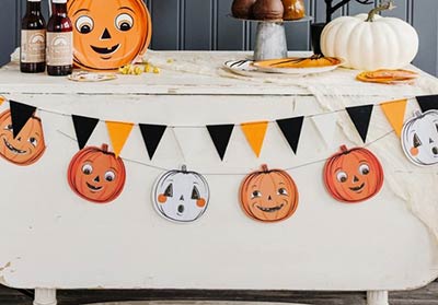 Vintage Halloween Pumpkins & Felt Banner Set