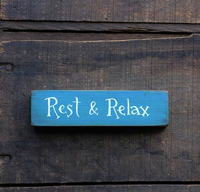 Rest & Relax Mini Stick Sign
