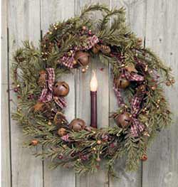 Primitive Holiday Pine 22 inch Wreath