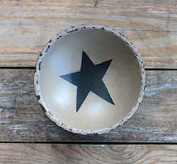 Chippy Paint Bowl with Black Star